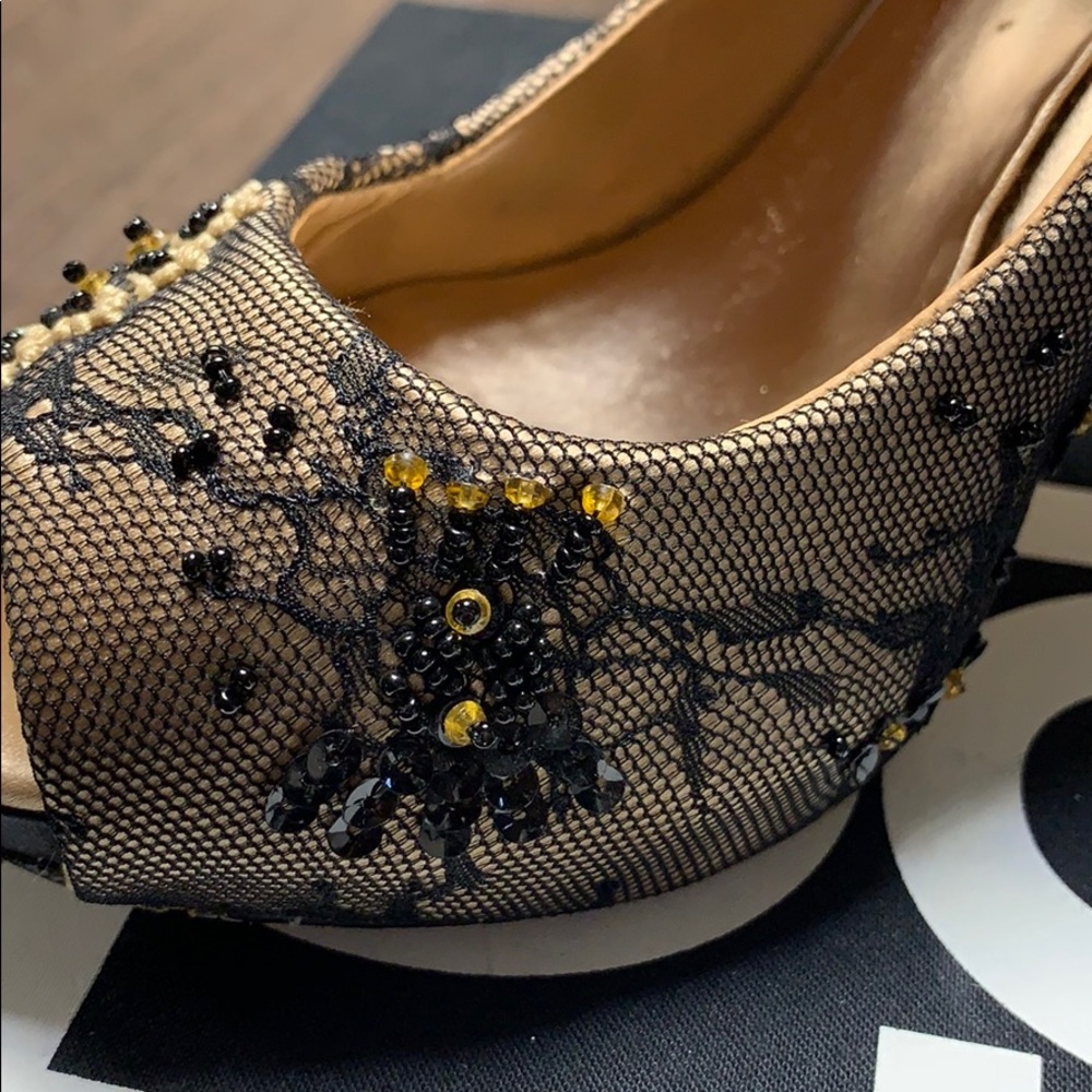 Badgley Mischka 'Stella' Pump - Picture 10 of 16